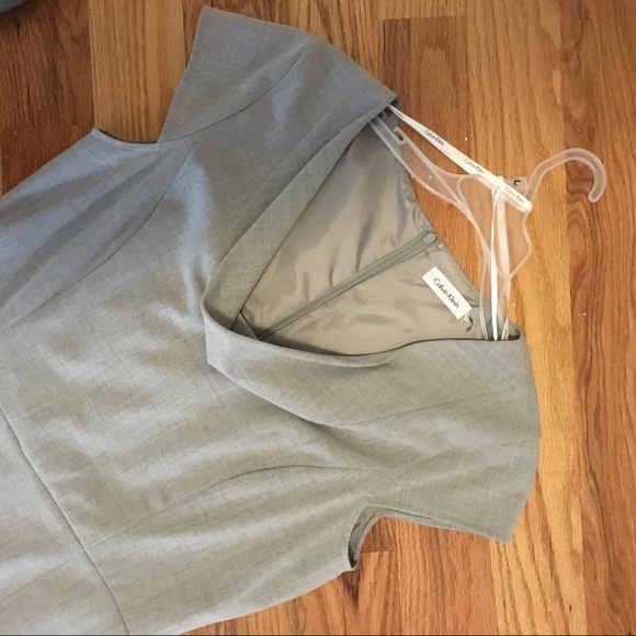 Gorgeous Calvin Klein pencil dress! - Picture 2 of 5